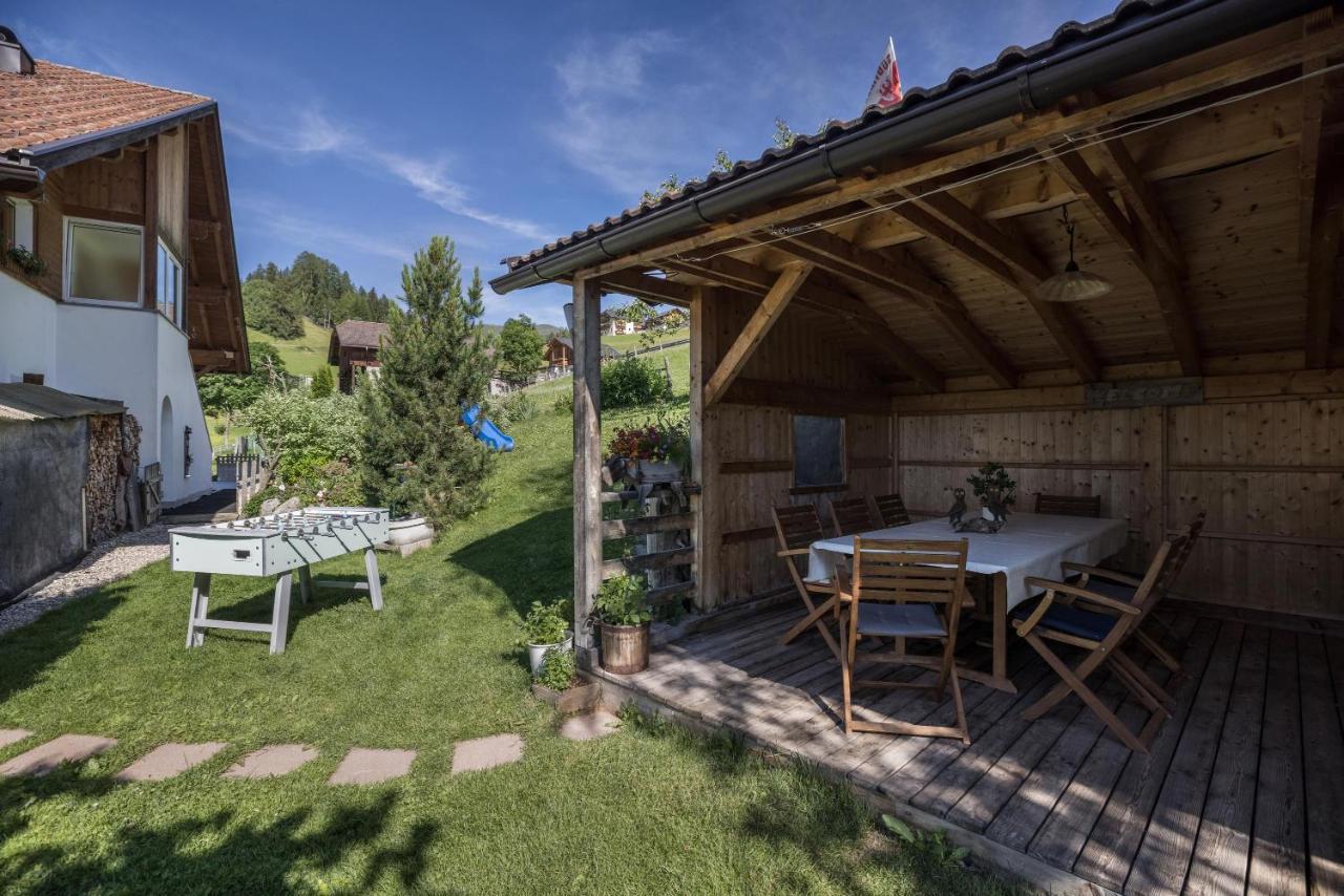Haus Belodei - Apt A San Martino in Badia Εξωτερικό φωτογραφία